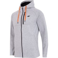 Bluza męska BLM006 - chłodny jasny szary melanż. Bluzy z kapturem męskie marki 4f. W wyprzedaży za 119.99 zł.
