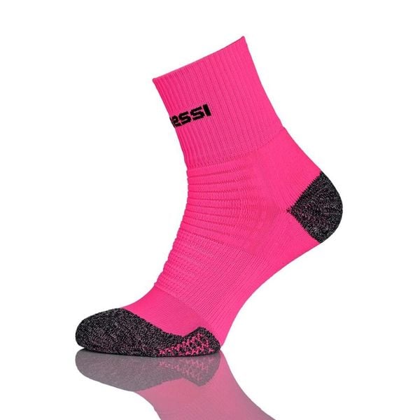 Skarpety sportowe Unisex Nessi Sportswear Trail U Termoaktywne. Czerwone bielizna termoaktywna męska NESSI SPORTSWEAR, bez wzorów, bez ramiączek, do biegania. W wyprzedaży za 44.90 zł.