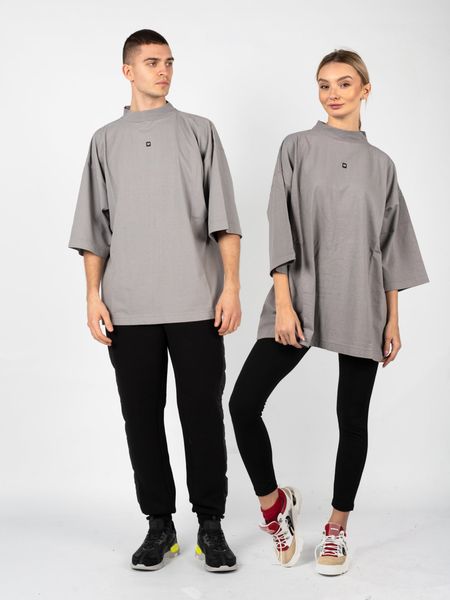 Yeezy Gap Engineered By Balenciaga T-Shirt "Logo" | 719614 TMVQ2 | Mężczyzna | Szary. Szare t-shirty męskie Yeezy Gap Engineered by Balenciaga, l, bez wzorów, z bawełny, bez kołnierzyka, bez ramiączek. W wyprzedaży za 499.00 zł.