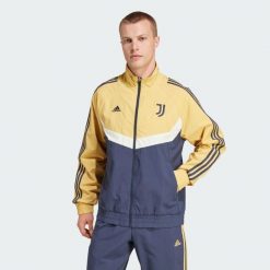Bluza dresowa Juventus Seasonal. Białe bluzy nierozpinane męskie ADIDAS, l, bez wzorów, z dresówki, sportowe, bez ramiączek, bez kaptura. W wyprzedaży za 293.75 zł.