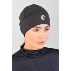Czapka krótka ocieplana do biegania Unisex Nessi Sportswear. Czarne czapki męskie NESSI SPORTSWEAR, bez wzorów, sportowe. Za 139.00 zł.