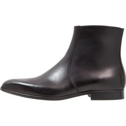 Peralston Botki nero. Czarne buty zimowe męskie Peralston, z materiału. W wyprzedaży za 377.55 zł.