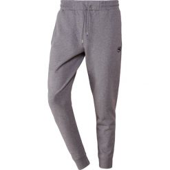 McQ Alexander McQueen Spodnie treningowe grey melange. Długie spodnie sportowe męskie marki McQ Alexander McQueen. Za 879.00 zł.