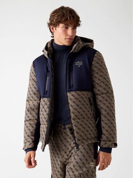 Guess Kurtka narciarska M5BL0N WF182 Beżowy Regular Fit. Brązowe kurtki męskie Guess, na zimę, m, z aplikacjami, z syntetyku, bez kaptura, narciarskie. Za 1,739.00 zł.