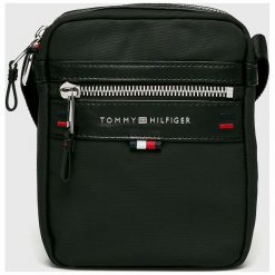 Tommy Hilfiger - Saszetka. Czarne saszetki męskie Tommy Hilfiger, w paski, z materiału, casualowe. Za 299.90 zł.