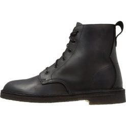 Clarks Originals DESERT MALI Botki sznurowane black. Sztyblety męskie Clarks Originals. Za 629.00 zł.