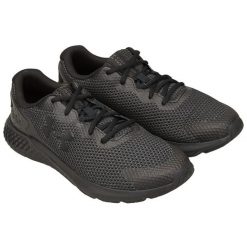Męskie Buty Treningowe Charged Rogue 3. Czarne buty trekkingowe męskie Under Armour, bez wzorów, bez zapięcia, trekkingowe. Za 402.99 zł.