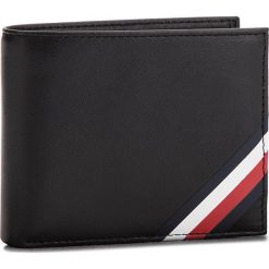 Duży Portfel Męski TOMMY HILFIGER - Corp Edge Mini Cc Wa AM0AM03661 002. Czarne portfele męskie Tommy Hilfiger, ze skóry. W wyprzedaży za 179.00 zł.