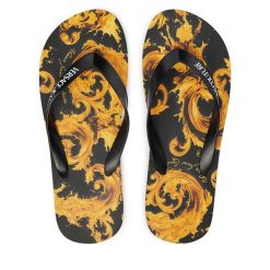 Japonki Versace Jeans Couture. Czarne klapki i japonki męskie Versace Jeans Couture, bez wzorów, z jeansu. Za 269.99 zł.