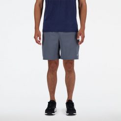 Spodenki męskie New Balance MS41232GT – szare. Szare szorty sportowe męskie New Balance, bez wzorów, z materiału, sportowe. Za 169.99 zł.