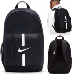 Plecak sportowy Nike Academy Team piłkarski treningowy z kieszenią na piłkę 22L. Czarne plecaki męskie Nike, bez wzorów. Za 134.19 zł.