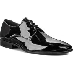 Półbuty LLOYD - Jerez 21-627-20 Czarny. Czarne eleganckie półbuty męskie Lloyd, z lakierowanej skóry, eleganckie, bez obcasa, bez zapięcia. W wyprzedaży za 719.00 zł.