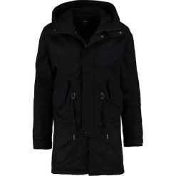 Lee URBAN Parka black. Parki męskie marki Lee. W wyprzedaży za 455.95 zł.