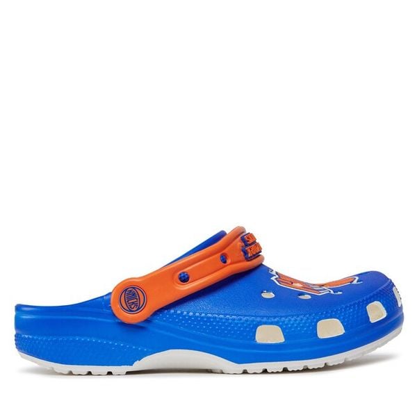 Klapki Crocs. Białe klapki i japonki męskie Crocs, bez wzorów. Za 219.99 zł.