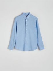Koszula regular fit z lnem - jasnoniebieski. Niebieskie koszule męskie Reserved, l, bez wzorów, z bawełny, bez kołnierzyka, bez ramiączek. W wyprzedaży za 79.99 zł.