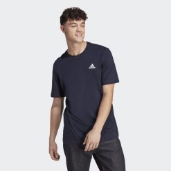 Koszulka sportowa męska adidas Essentials. Niebieskie t-shirty sportowe męskie ADIDAS, m, bez wzorów, sportowe, bez ramiączek. Za 96.00 zł.