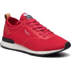 Sneakersy PEPE JEANS - Boston Knit PMS30519 Red 255. Buty sportowe na co dzień męskie Pepe Jeans. W wyprzedaży za 189.00 zł.