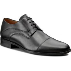 Półbuty GINO ROSSI - Matteo MPC655-181-3V00-9900-0 99. Czarne eleganckie półbuty męskie Gino Rossi, ze skóry, klasyczne, bez obcasa, bez zapięcia. W wyprzedaży za 329.00 zł.