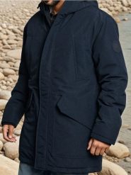 Płaszcz parka z kapturem - granatowy. Niebieskie parki męskie Sinsay, l, bez wzorów, z kapturem. Za 179.99 zł.