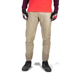 Spodnie rowerowe męskie Endura Singletrack II. Brązowe szorty sportowe męskie ENDURA, bez wzorów, sportowe. Za 465.65 zł.