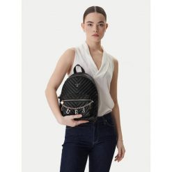 Plecak Guess. Czarne plecaki męskie Guess, z aplikacjami. Za 294.99 zł.