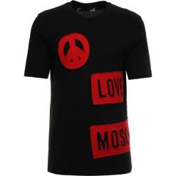 Love Moschino Tshirt z nadrukiem black/red. T-shirty męskie marki Love Moschino. Za 599.00 zł.