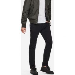 G-Star Raw - Jeansy. Jeansy męskie marki G-Star Raw. W wyprzedaży za 379.90 zł.
