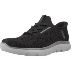 Kapcie SKECHERS SLIP-INS SUMMITS Czarny. Czarne buty sportowe na co dzień męskie Skechers, m, bez wzorów, z tkaniny, bez ramiączek, bez kaptura. Za 330.99 zł.