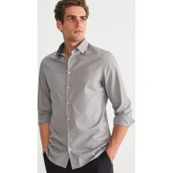 Koszula w kropki slim fit - Szary. Szare koszule męskie Reserved, w kropki. Za 89.99 zł.