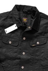 KURTKA LEE COACH RIDER JACKET PITCH BLACK L86RTDEM 112122773. Czarne kurtki męskie Lee, l, bez wzorów, bez ramiączek, bez kaptura. Za 289.99 zł.