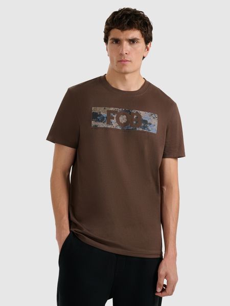 4F T-shirt regular z nadrukiem męski - brązowy S. Brązowe t-shirty męskie 4f, m, bez wzorów, z materiału, bez kołnierzyka, bez ramiączek. Za 69.99 zł.