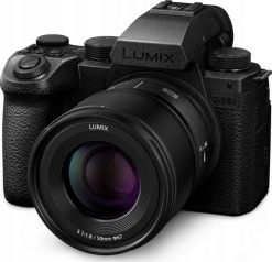 Aparat Panasonic Lumix S5 II X + S 50mm f/1.8 (DC-S5M2XCE). Bezlusterkowce PANASONIC. Za 11,147.99 zł.