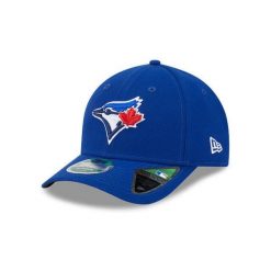 Czapka baseballowa 9forty MLB Blue Jays PLYR REP MC OTC. Niebieskie czapki męskie New Era, bez wzorów, casualowe. Za 189.50 zł.