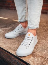 Krótkie trampki męskie monokolor - szare V2 - Rozmiar: 41. Szare trampki męskie Ombre Clothing, bez wzorów, z gumy, klasyczne, bez zapięcia. W wyprzedaży za 49.99 zł.