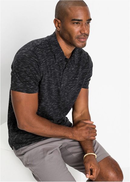Koszulka polo, krótki rękaw. Niebieskie koszulki polo męskie bonprix, l, bez wzorów, eleganckie, bez kołnierzyka, bez ramiączek. Za 59.99 zł.