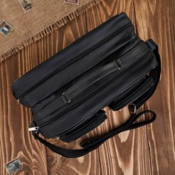 Torba męska na ramię ze skóry naturalnej duża torba do pracy Abruzzo ABR-17. Torby męskie na ramię bez wzorów, z nylonu, biznesowe, na ramię, duże. Za 169.99 zł.