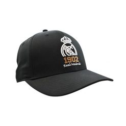 Czapka Real Madryt 1902 - oficjalna licencjonowana. Czarne czapki męskie Real Madrid, bez wzorów. Za 99.00 zł.