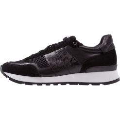 Selected Homme SLHFRANK MIX RUNNER NOOS Sneakersy niskie black. Czarne buty sportowe na co dzień męskie Selected Homme, z materiału. Za 419.00 zł.