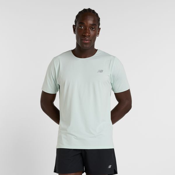 Koszulka męska New Balance MT43213CYS – zielona. Zielone t-shirty sportowe męskie New Balance, m, bez wzorów, z materiału, sportowe, bez ramiączek. Za 189.99 zł.