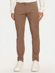 Marc O'Polo Chinosy 428 0189 10230 Beżowy Slim Fit. Brązowe eleganckie spodnie męskie Marc O'Polo, bez wzorów, z bawełny. Za 319.99 zł.