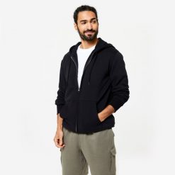 Bluza z kapturem męska Domyos Gym & Pilates. Czarne bluzy z kapturem męskie DOMYOS, l, bez wzorów, z materiału, z kapturem. Za 99.99 zł.