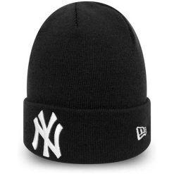 Czapka New Era MLB Essential Cuff Beanie New York Yankees. Czarne czapki męskie New Era, na jesień, bez wzorów. Za 120.75 zł.