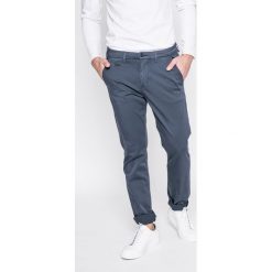 Guess Jeans - Spodnie Alain. Eleganckie spodnie męskie marki Guess Jeans. W wyprzedaży za 239.90 zł.