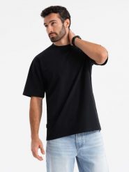 Bawełniany męski t-shirt LOOSE FIT z okrągłym dekoltem – czarny V1 - Rozmiar: XL. Czarne t-shirty męskie Ombre Clothing, l, bez wzorów, z bawełny, bez kołnierzyka, bez ramiączek. W wyprzedaży za 97.49 zł.