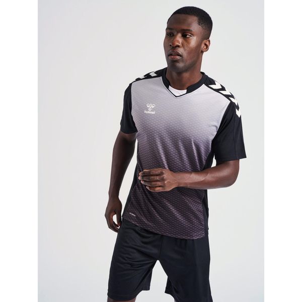 Jersey Hummel hmlcore xk sublimation. Czarne t-shirty sportowe męskie HUMMEL, m, bez wzorów, z jersey, sportowe, bez ramiączek. Za 168.50 zł.