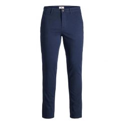 Spodnie Jack & Jones Chino navy. Niebieskie eleganckie spodnie męskie Jack&Jones, bez wzorów, sportowe. Za 228.38 zł.