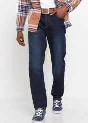 Jeansy classic fit ze stretchem, straight. Niebieskie jeansy męskie bonprix, bez wzorów, z jeansu, klasyczne. Za 124.99 zł.