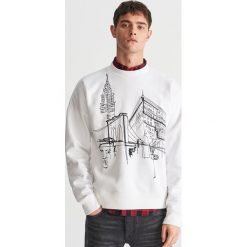 Bluza z haftem - Biały. Bluzy nierozpinane męskie marki Reserved. Za 79.99 zł.