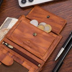 Portfel skórzany męski pionowy klasyczny brązowy RFiD Beltimore D36. Brązowe portfele męskie bez wzorów. Za 59.90 zł.