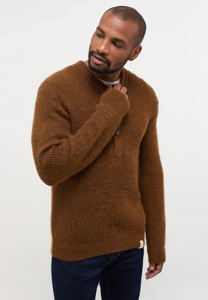 Męski Sweter Mustang Style Emil C Henley Rubber 1014118 3161. Swetry męskie Mustang, bez wzorów, bez kołnierzyka, bez ramiączek. Za 149.99 zł.